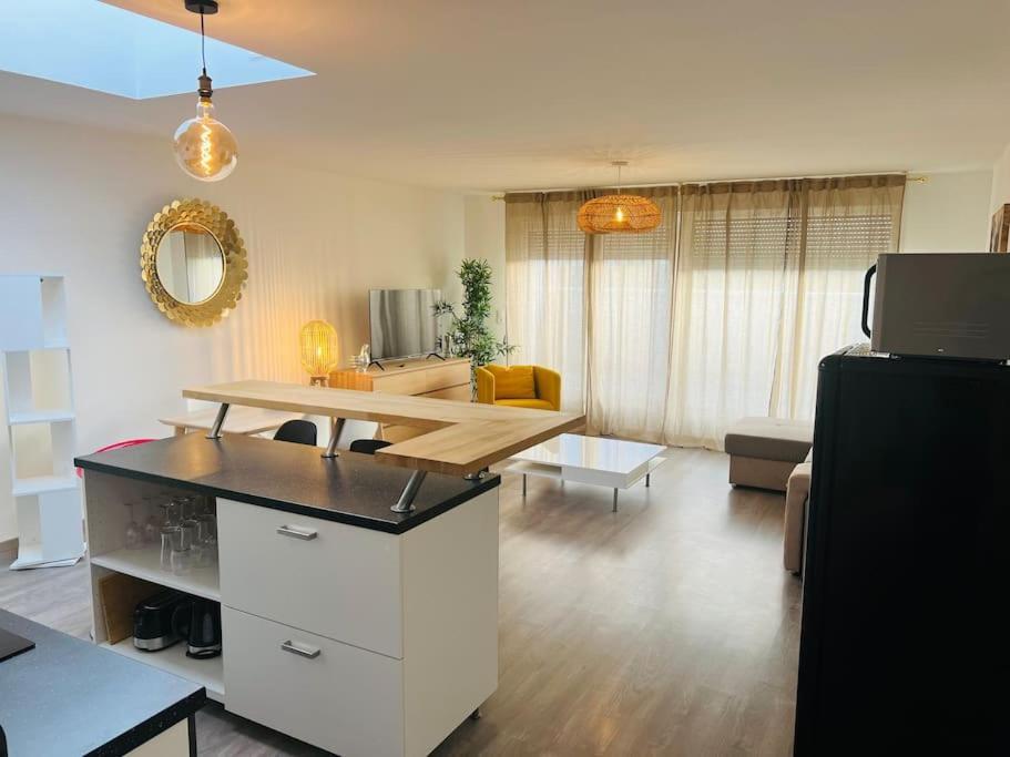 Harmonieux/Bezannes/Pkg Prive Apartment Екстериор снимка