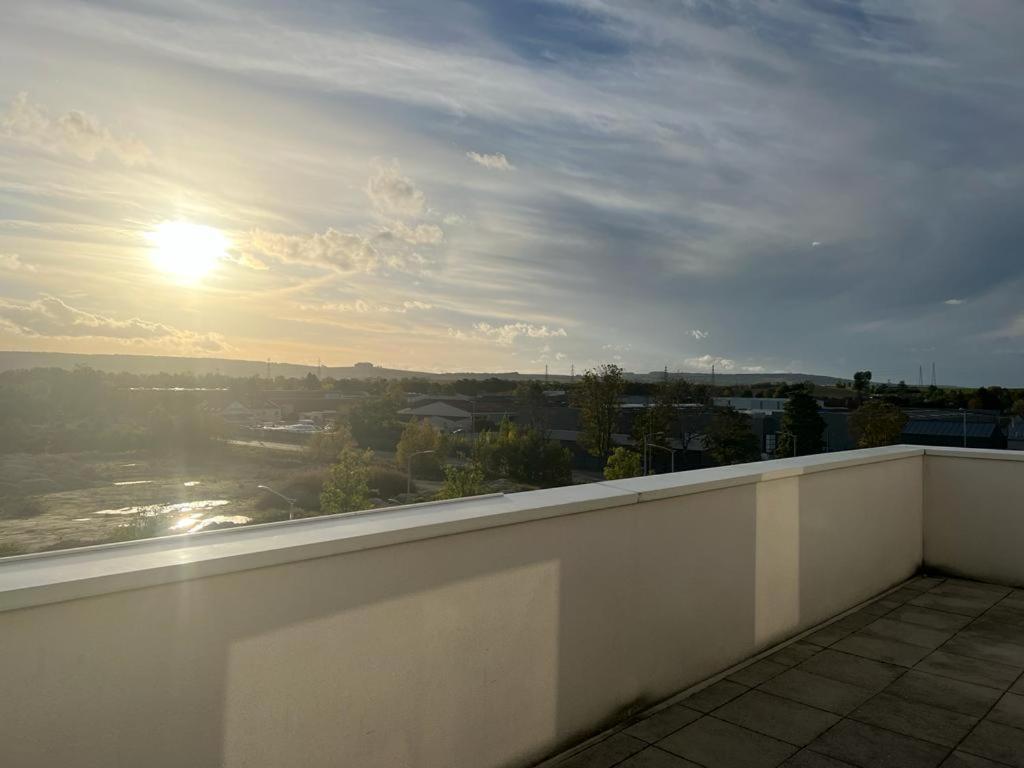 Harmonieux/Bezannes/Pkg Prive Apartment Екстериор снимка